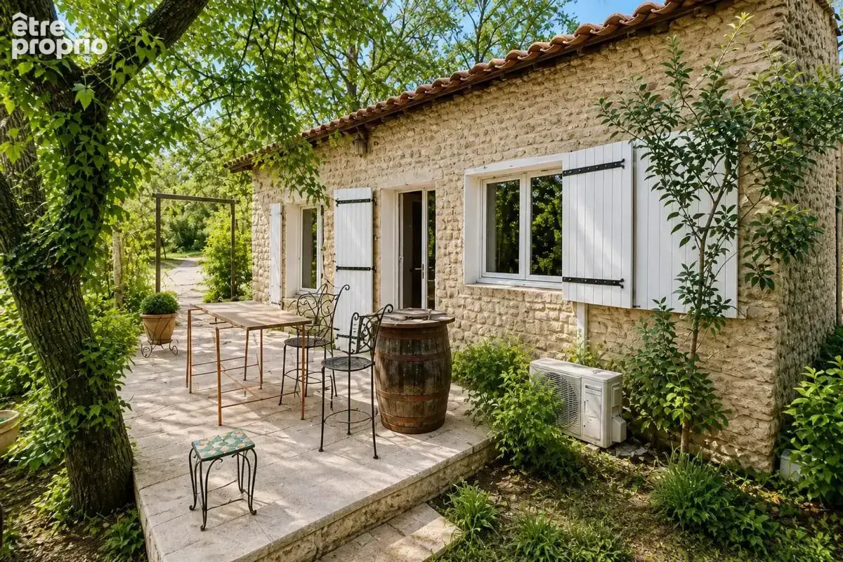 Maison de 7 pièces de 135 m² à Malataverne - photo 13