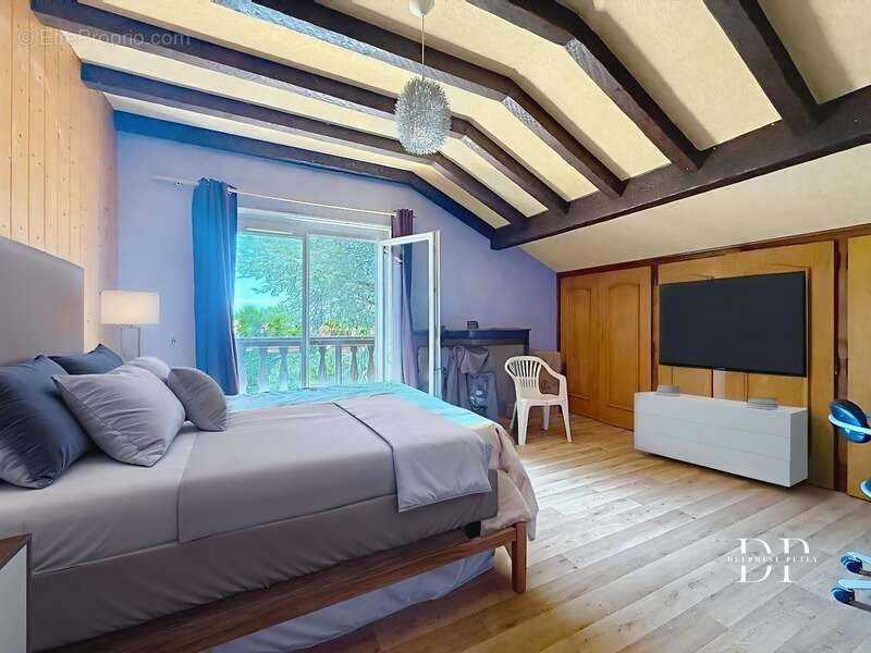 Maison à VETRAZ-MONTHOUX