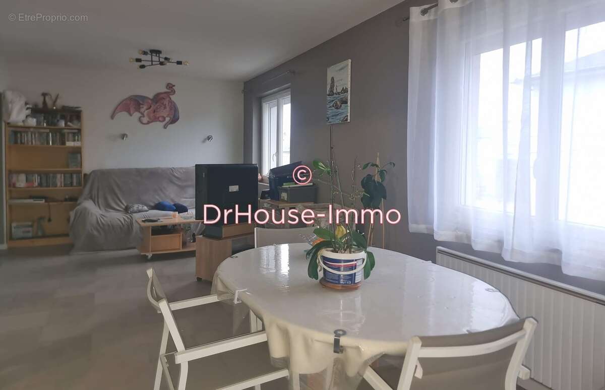 Maison à LUC-LA-PRIMAUBE