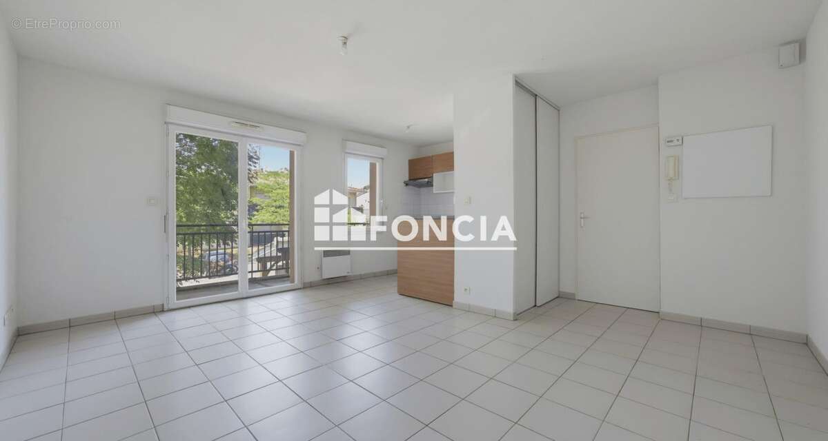 Appartement à SAINT-QUENTIN-DE-BARON