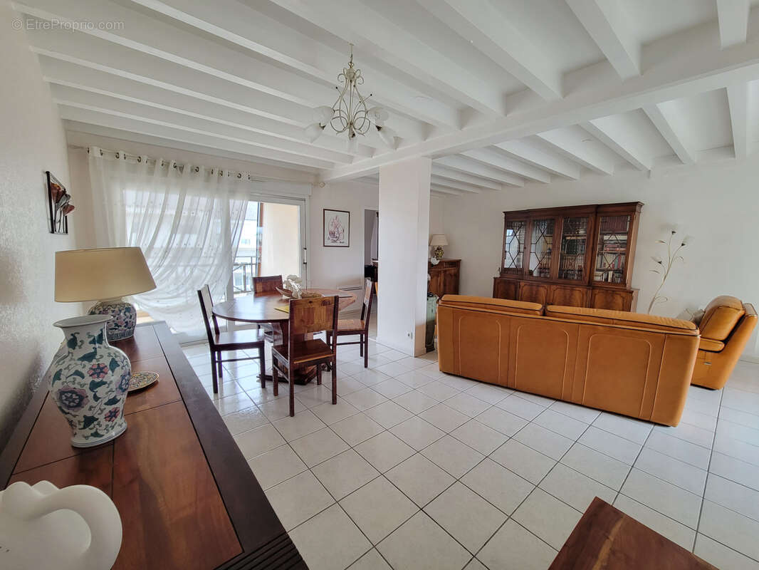 Appartement à CHEVIGNY-SAINT-SAUVEUR