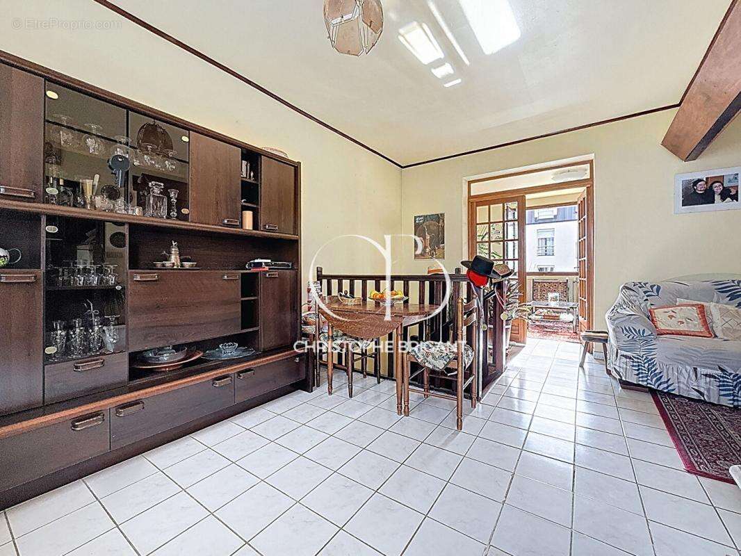 Maison à VILLEJUIF