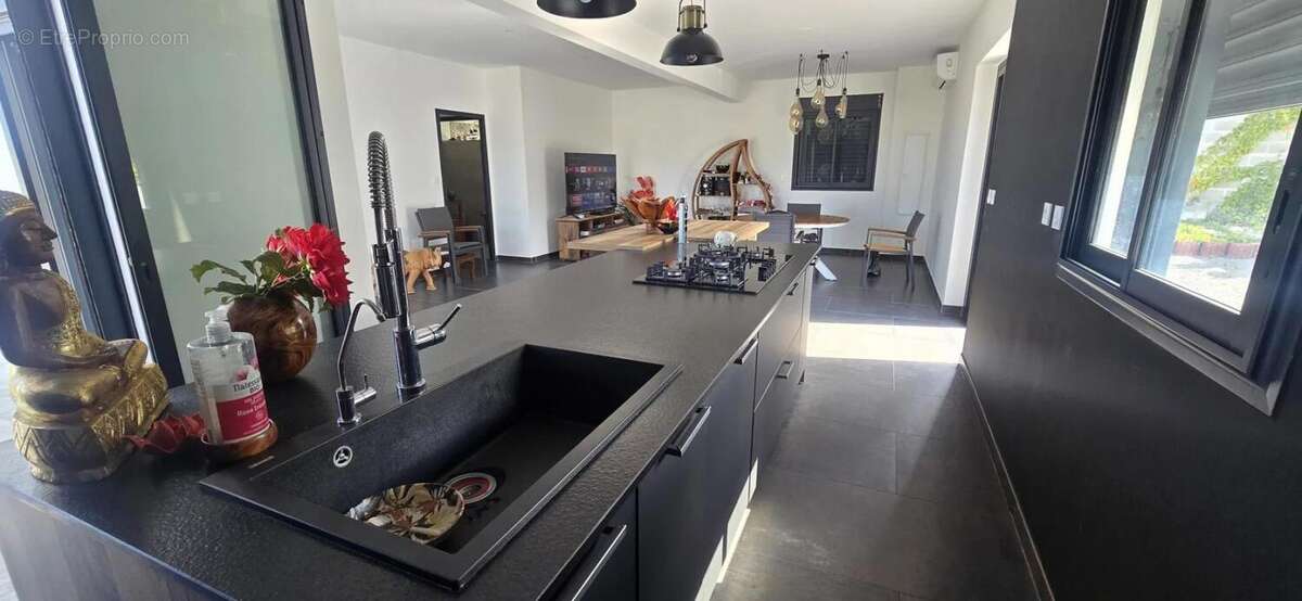 Maison à SAINTE-ROSE