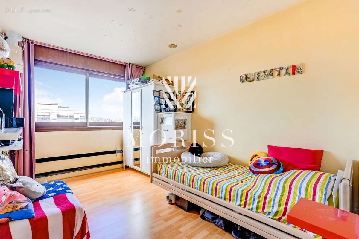 Appartement à PARIS-15E