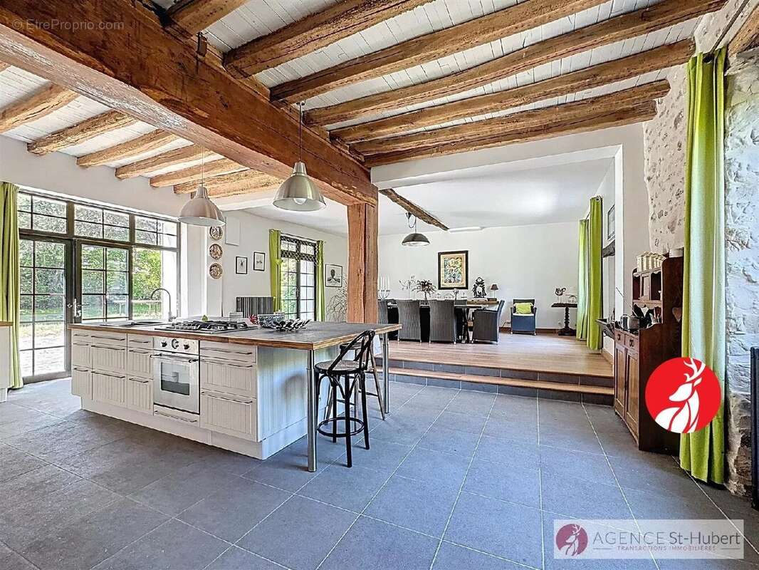 Maison à FONTAINEBLEAU