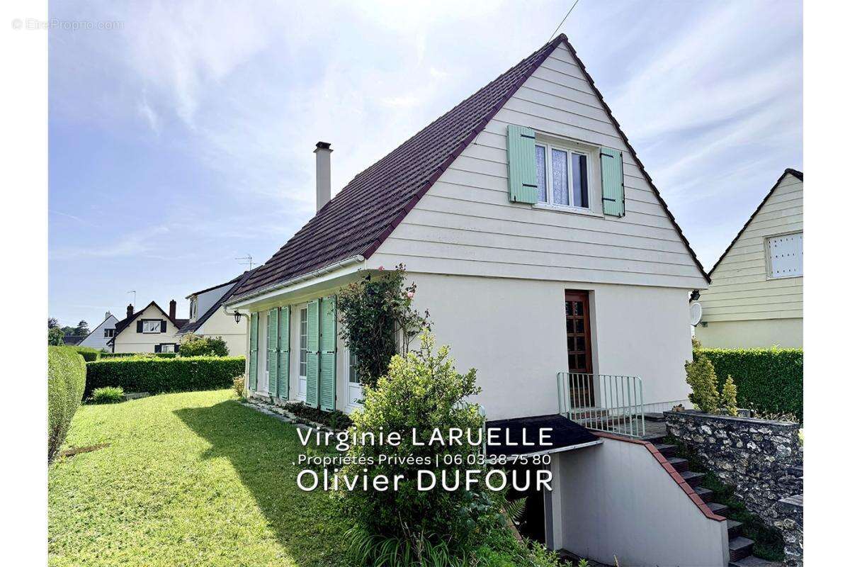 Maison à HOUPPEVILLE
