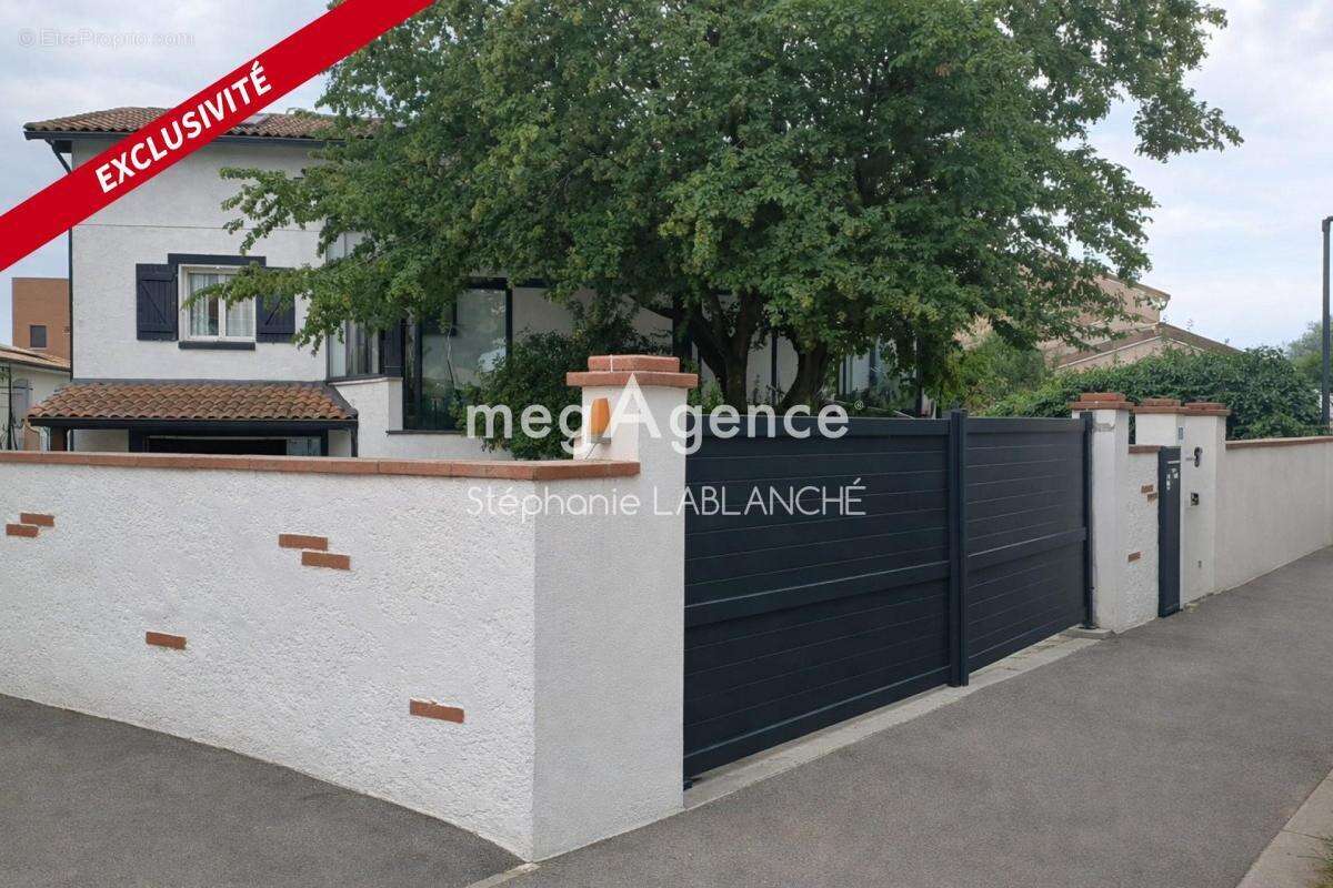 Maison familiale T5  210m²  Piscine & jacuzzi  Seilh (31) - photo 2