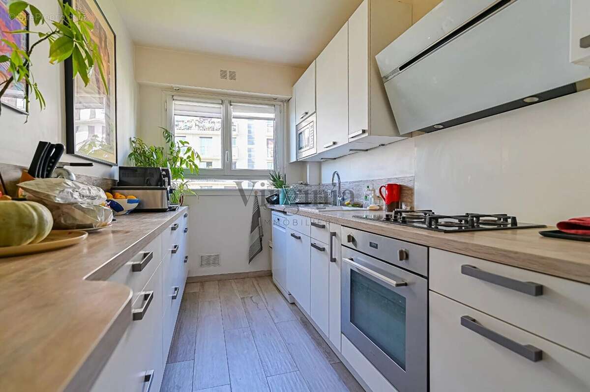 Appartement à CHARENTON-LE-PONT