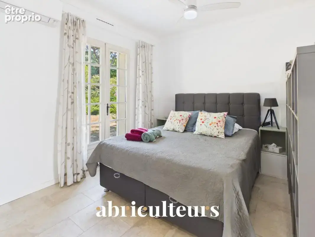 Peymeinade – Bastide provençale de 345 m² avec vue panoramique - photo 15