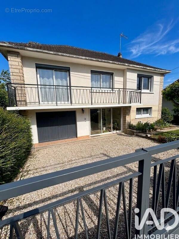 Photo 1 - Maison à JOIGNY