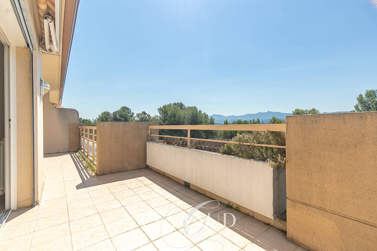 Appartement à BOUC-BEL-AIR