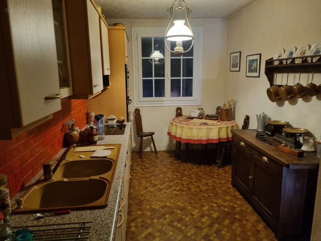 Maison à SAINT-FARGEAU-PONTHIERRY