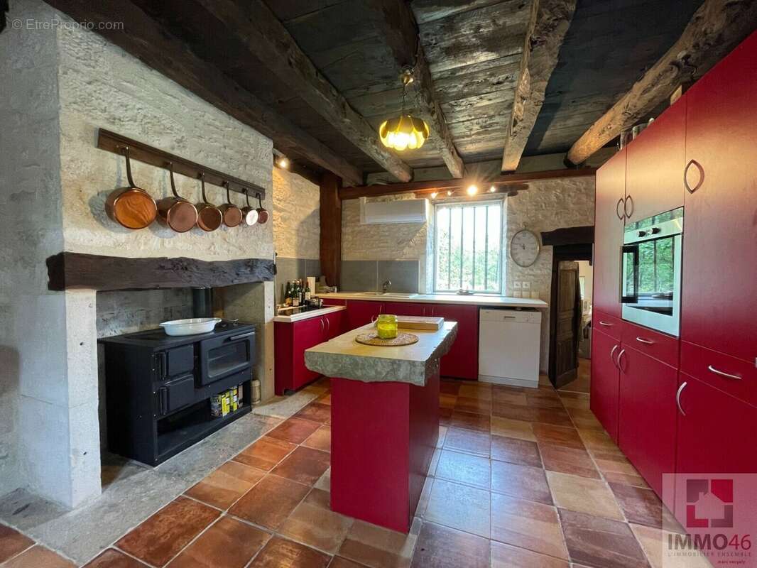 Maison à LE BASTIT