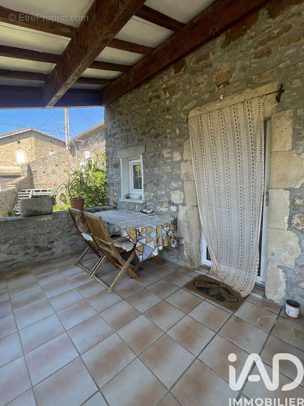 Photo 7 - Maison à SAINT-ETIENNE-DE-FONTBELLON