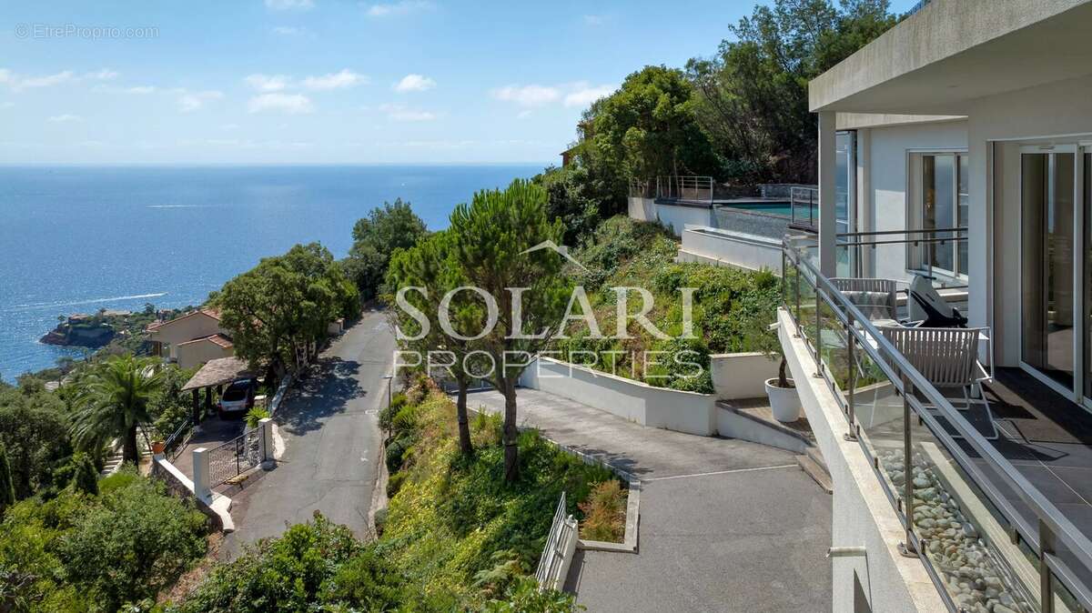 Villa avec vue mer panoramique secteur Le Trayas - photo 3