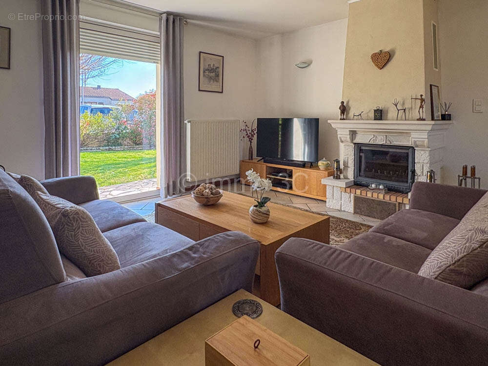 Maison à SAUZE-VAUSSAIS