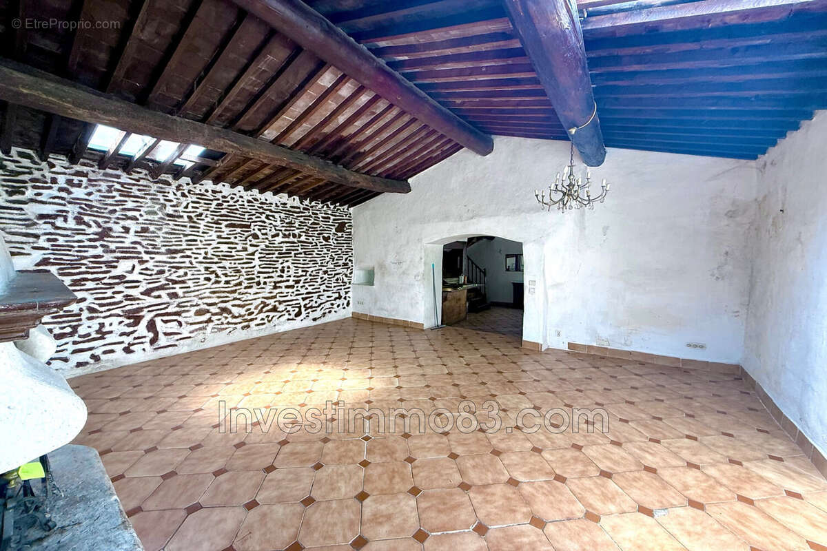 Maison 91 m² à Peypin  - photo 3