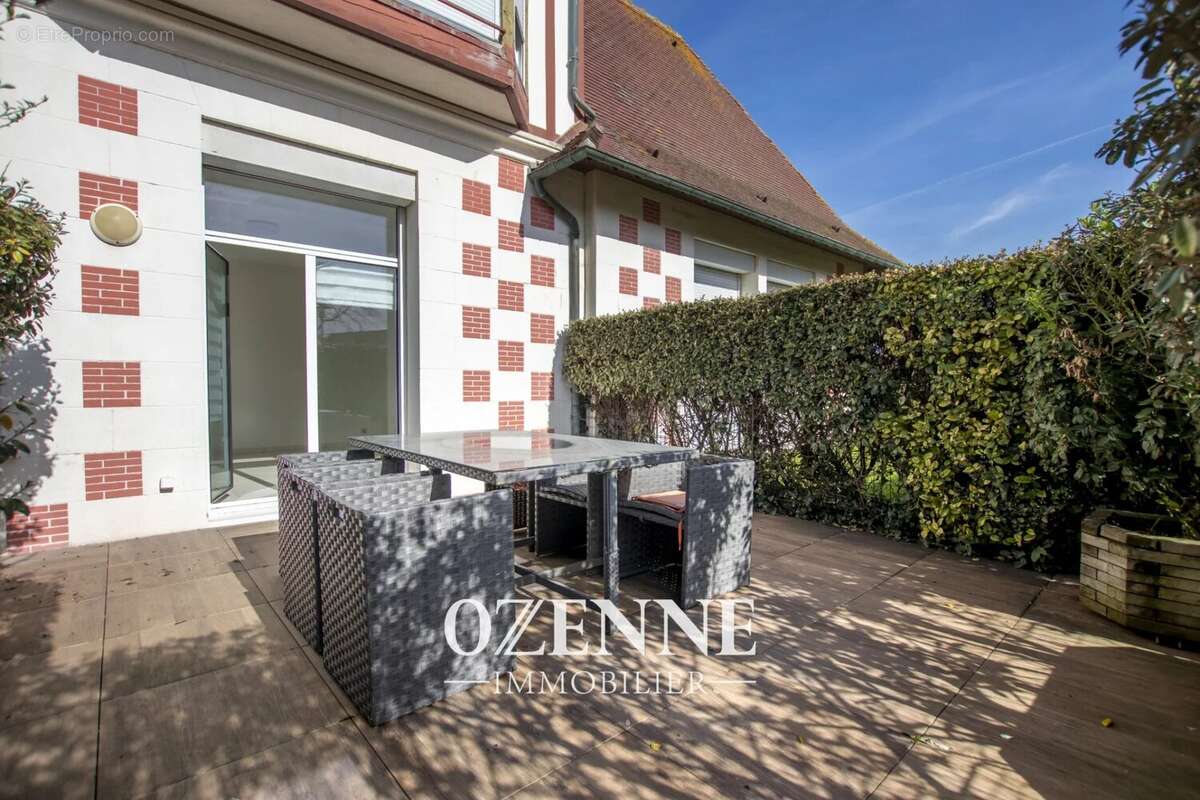Appartement à BENERVILLE-SUR-MER