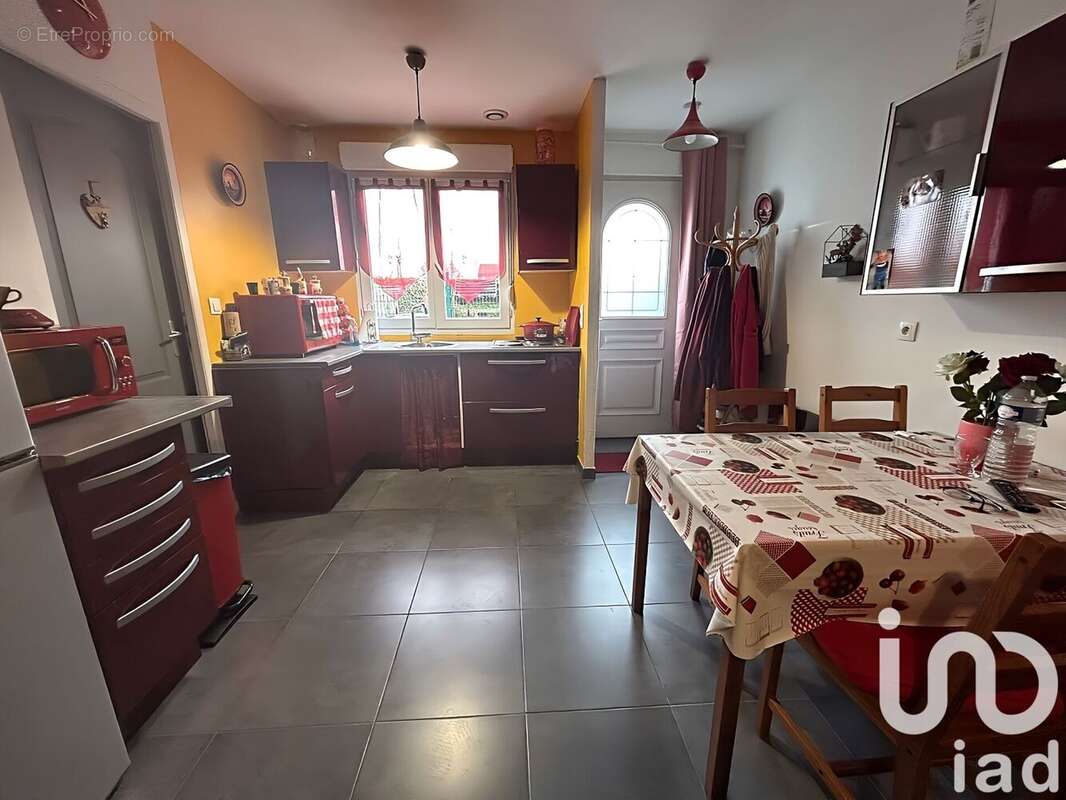 Photo 2 - Appartement à ROEULX