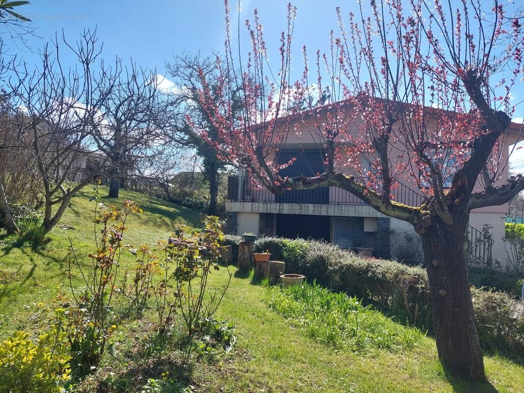 Maison à DAUMAZAN-SUR-ARIZE