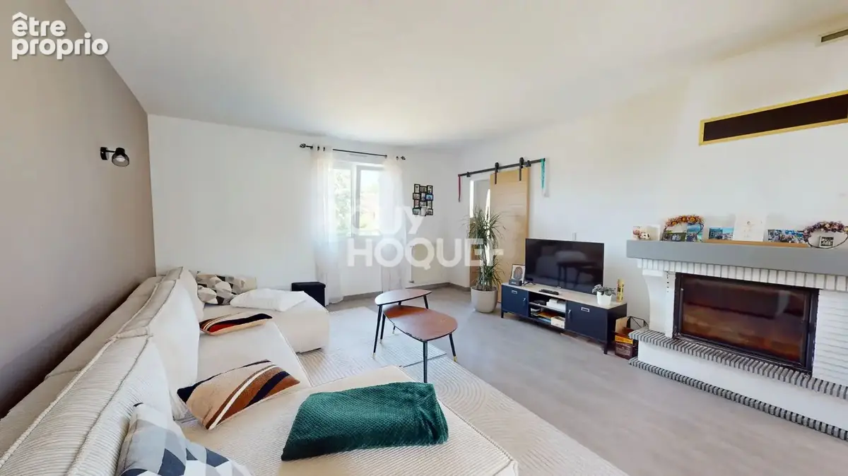 Exclusivité Guy Hoquet Avranches Maison familiale rénovée avec vie de plain-pied, en plein coeur de Ducey. - photo 3