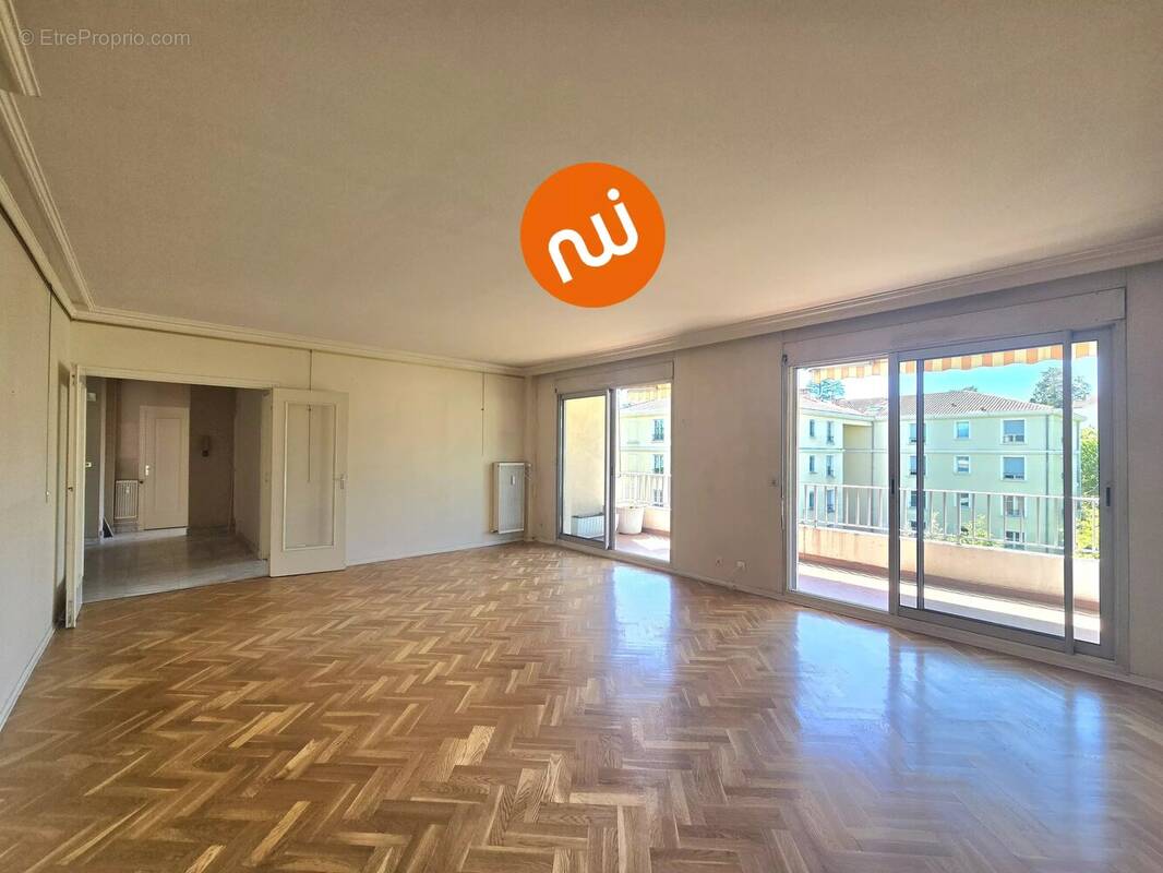 Appartement à TASSIN-LA-DEMI-LUNE