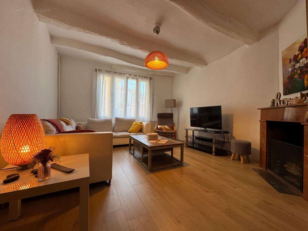 Maison à CASTELNAU-DE-GUERS