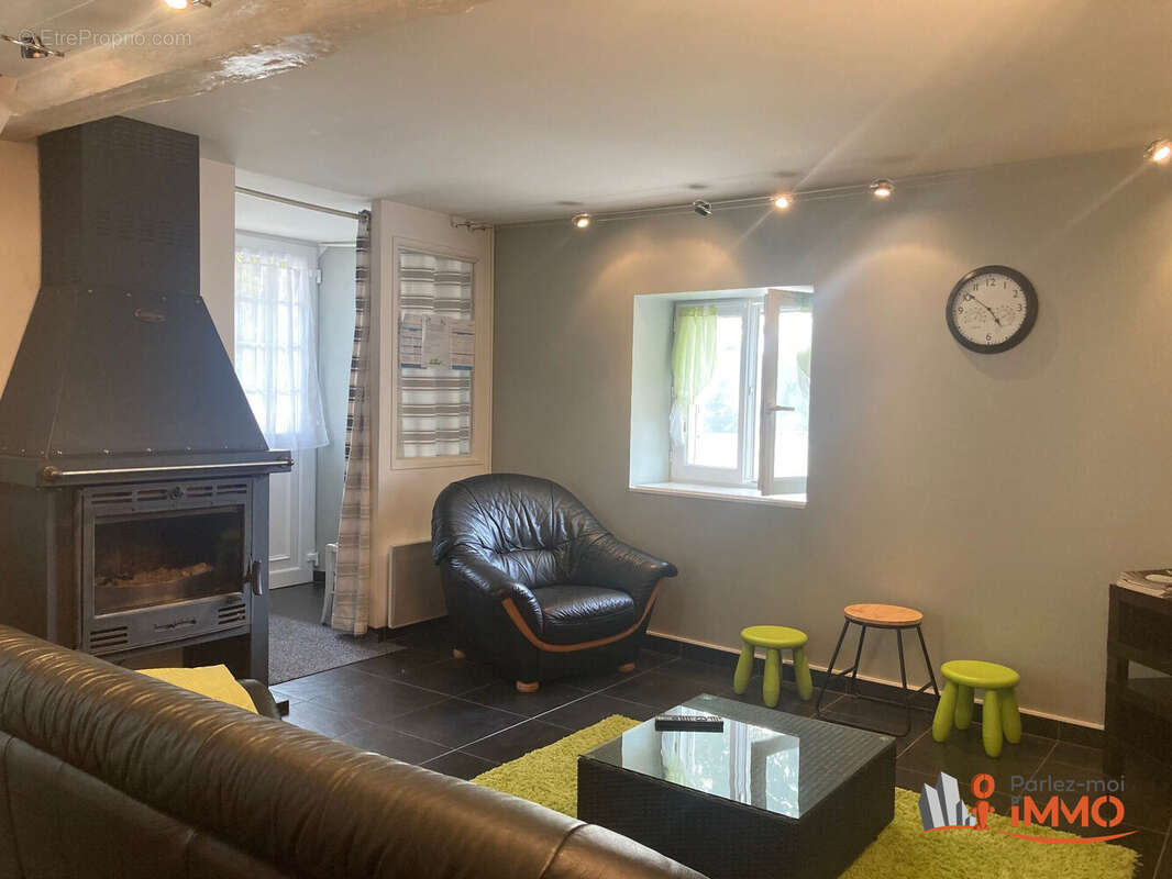 Maison à DAMMARIE-EN-PUISAYE