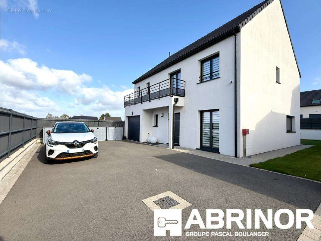 Maison à VERS-SUR-SELLES