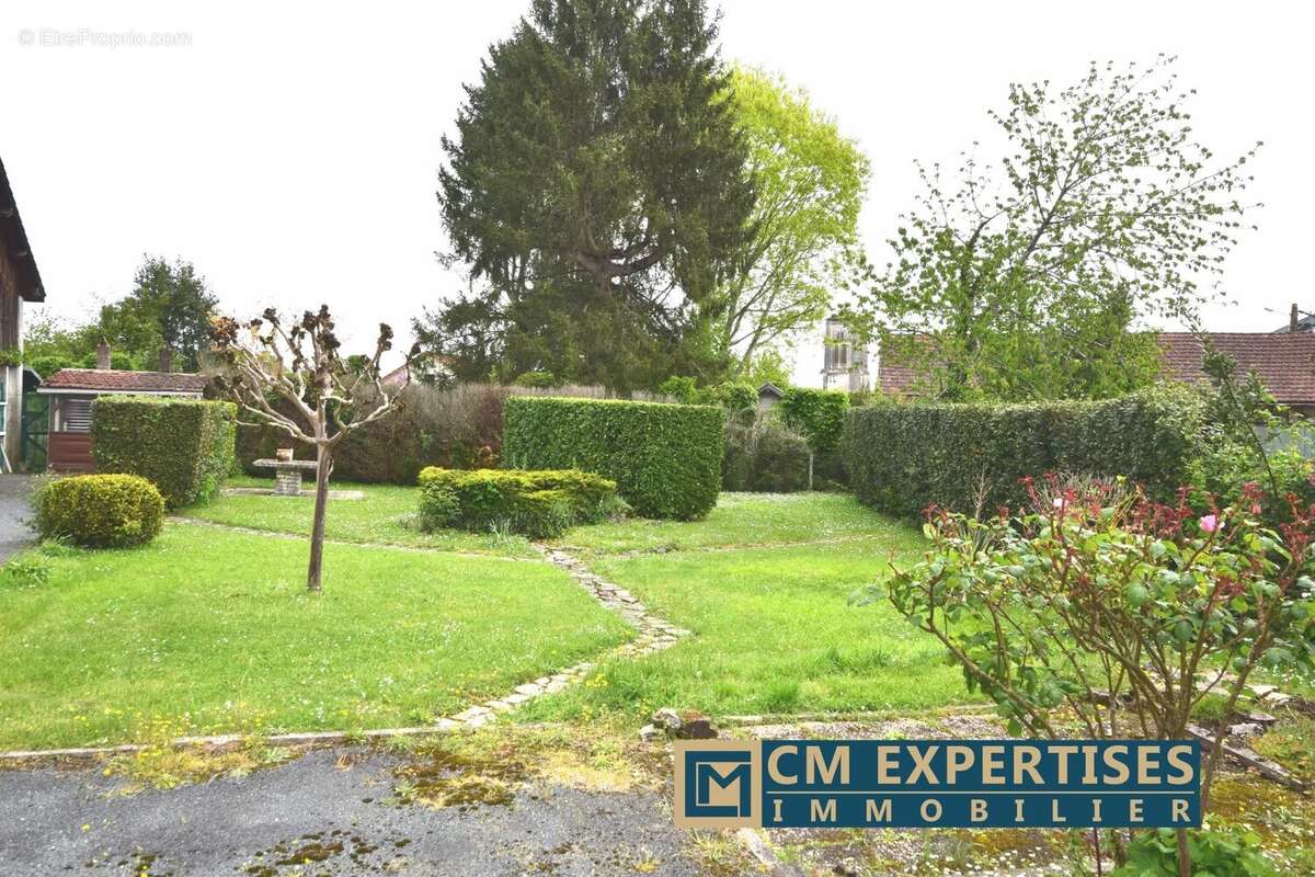 Maison à SAINT-ASTIER