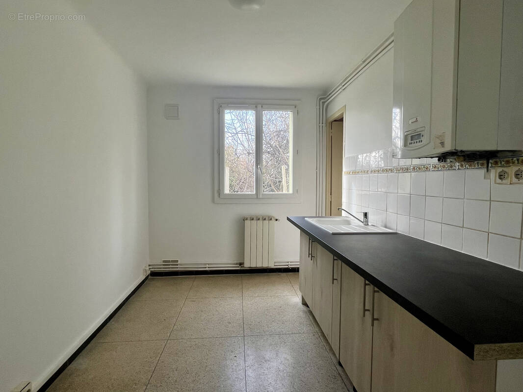 Commerce à SALON-DE-PROVENCE