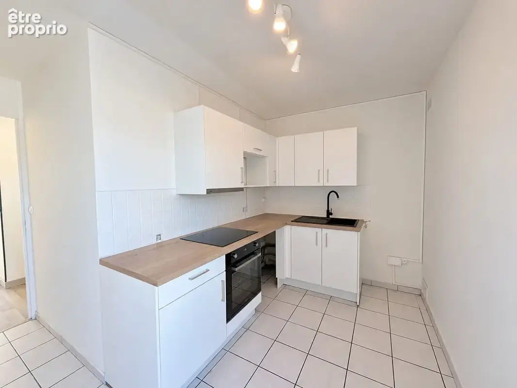 Appartement Reims 4 pièce(s) 68.52 m2 - photo 2