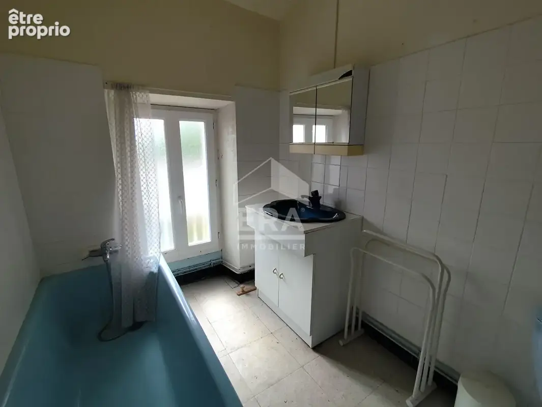 Maison 143 m² à Roumazieres-Loubert  - photo 9