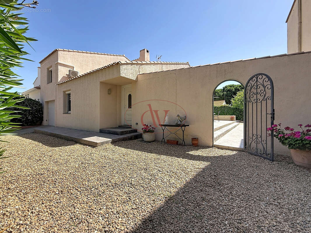 Maison à SAINT-CYPRIEN