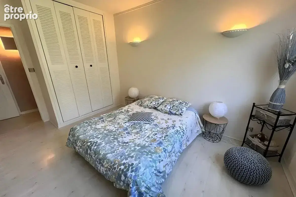 CHARBONNIERES  LES BAINS . Appartement  109m2 - 4 pièces- Avec terrasse ,cave et garage - photo 12