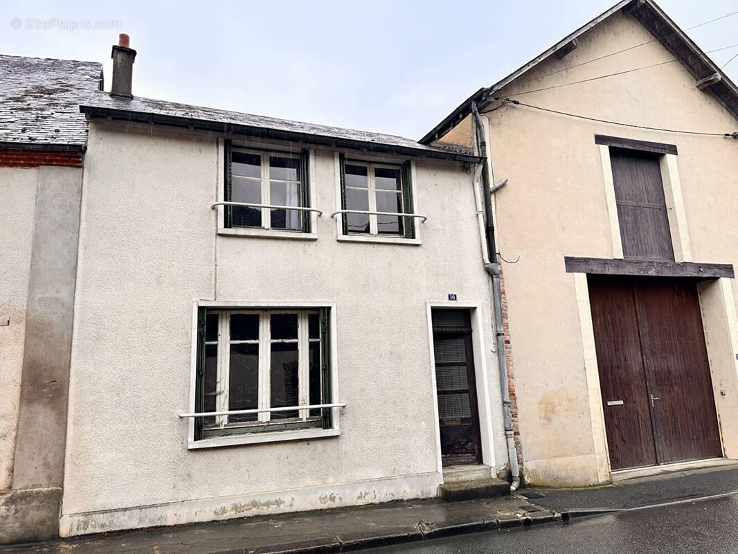 Maison à AUBIGNY-SUR-NERE