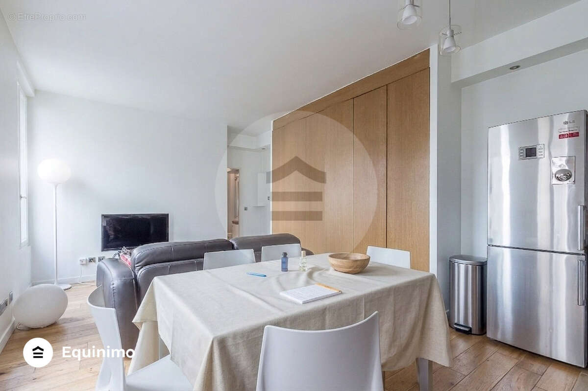 Appartement à PARIS-15E