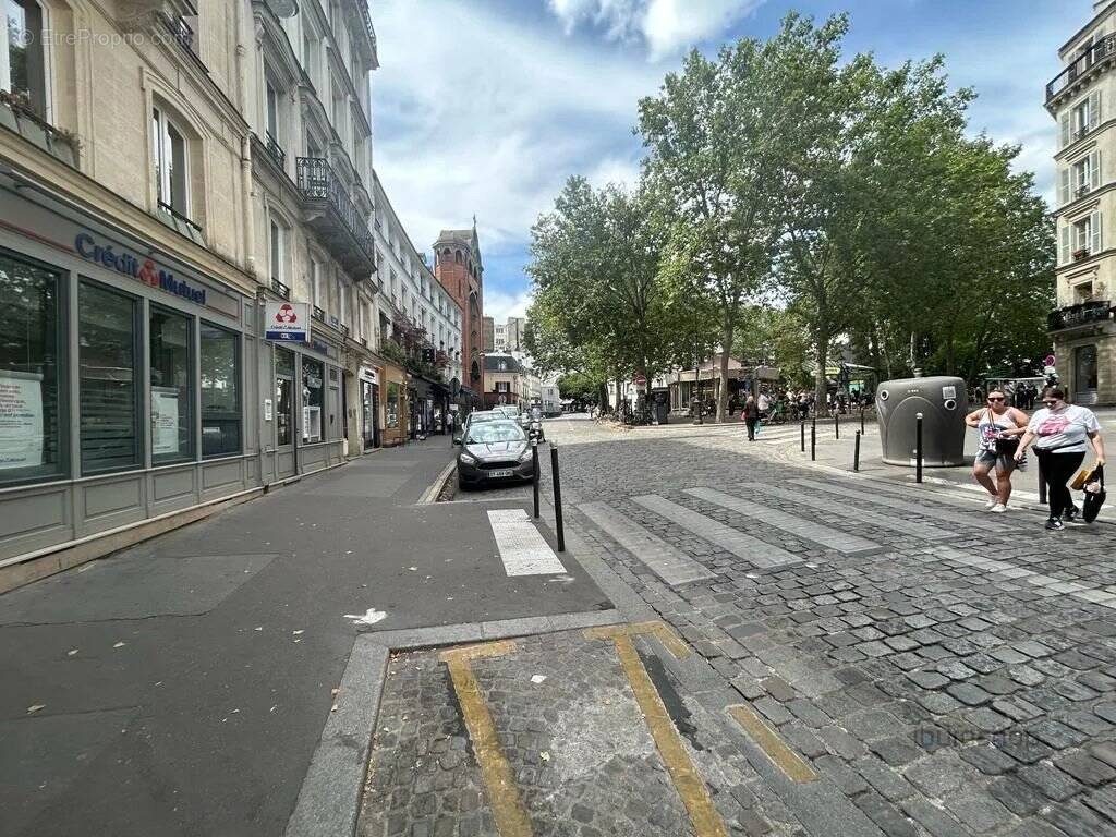 Commerce à PARIS-18E