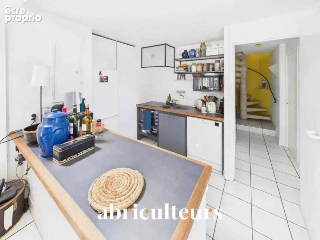 Duplex de charme : beaux espaces et extérieur privé à vendre aux Lilas (93260) - photo 8