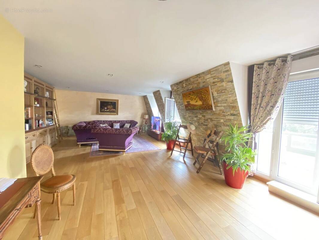 Appartement à LIVRY-GARGAN