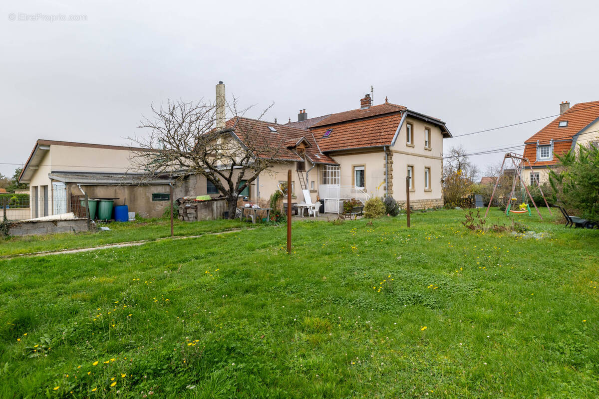 Maison à SAINTE-MARIE-AUX-CHENES