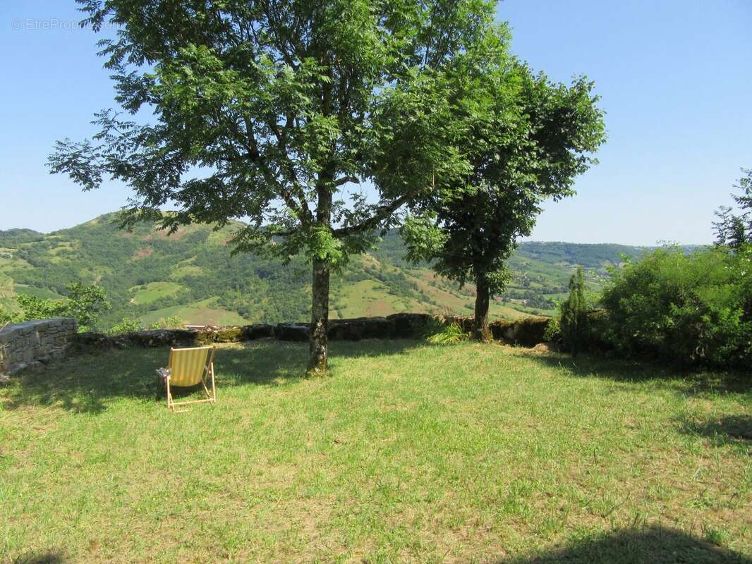 Maison à CLAIRVAUX-D&#039;AVEYRON