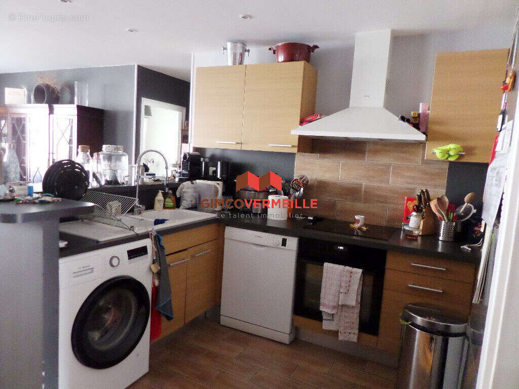 Appartement à LA CELLE-SAINT-CLOUD