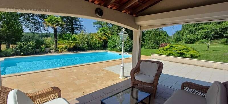Superbe maison à vendre 8 pièces - photo 2