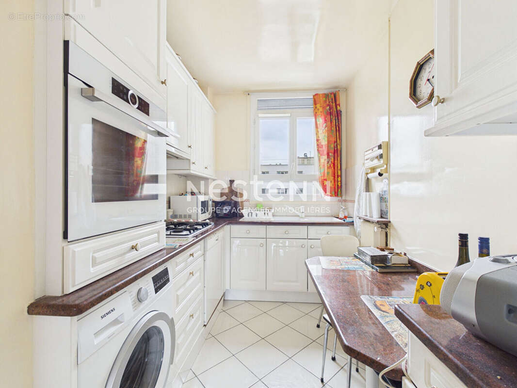Appartement à PARIS-19E