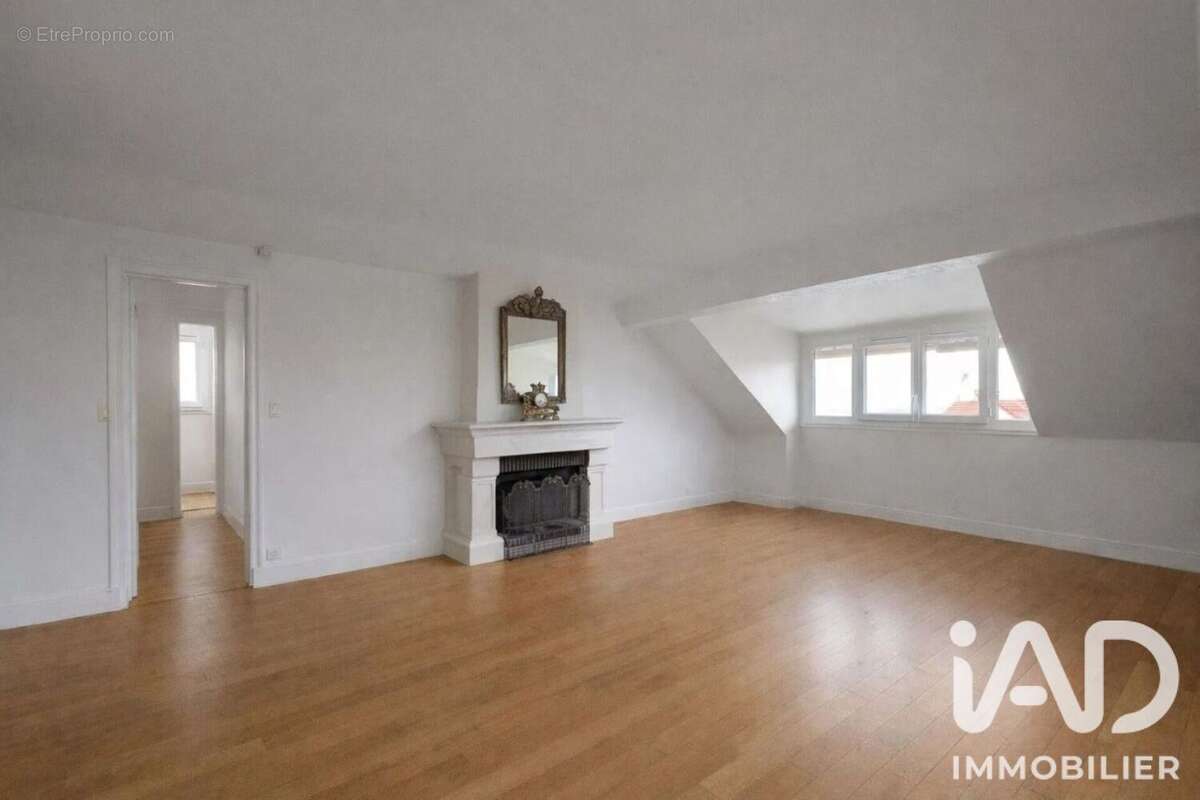 Appartement 140 m² à Suresnes  - photo 6
