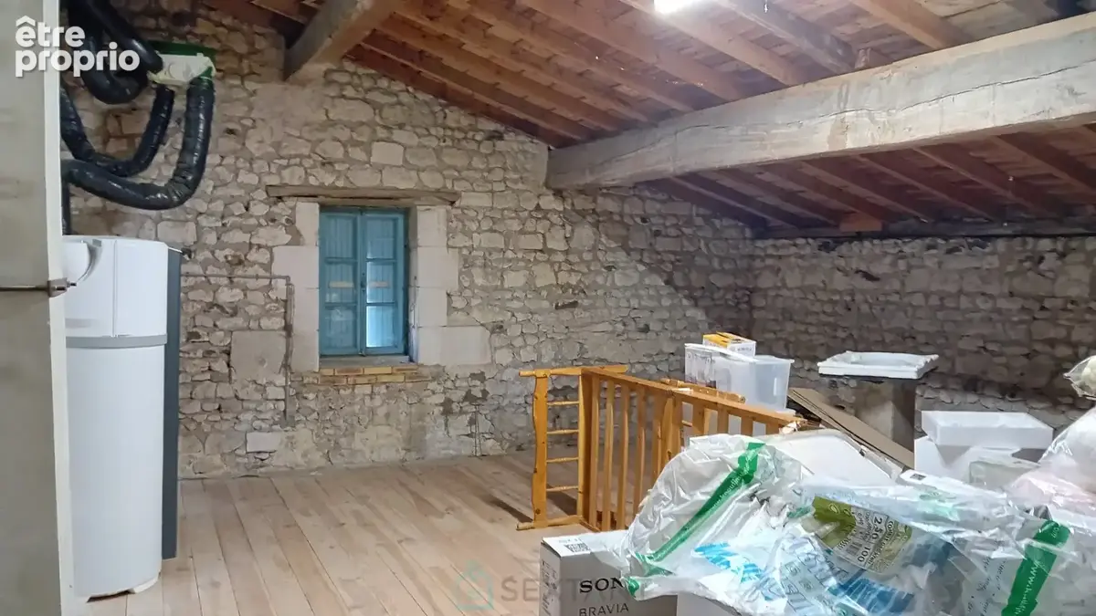 Jolie maison de village avec terrain et dépendances - photo 14