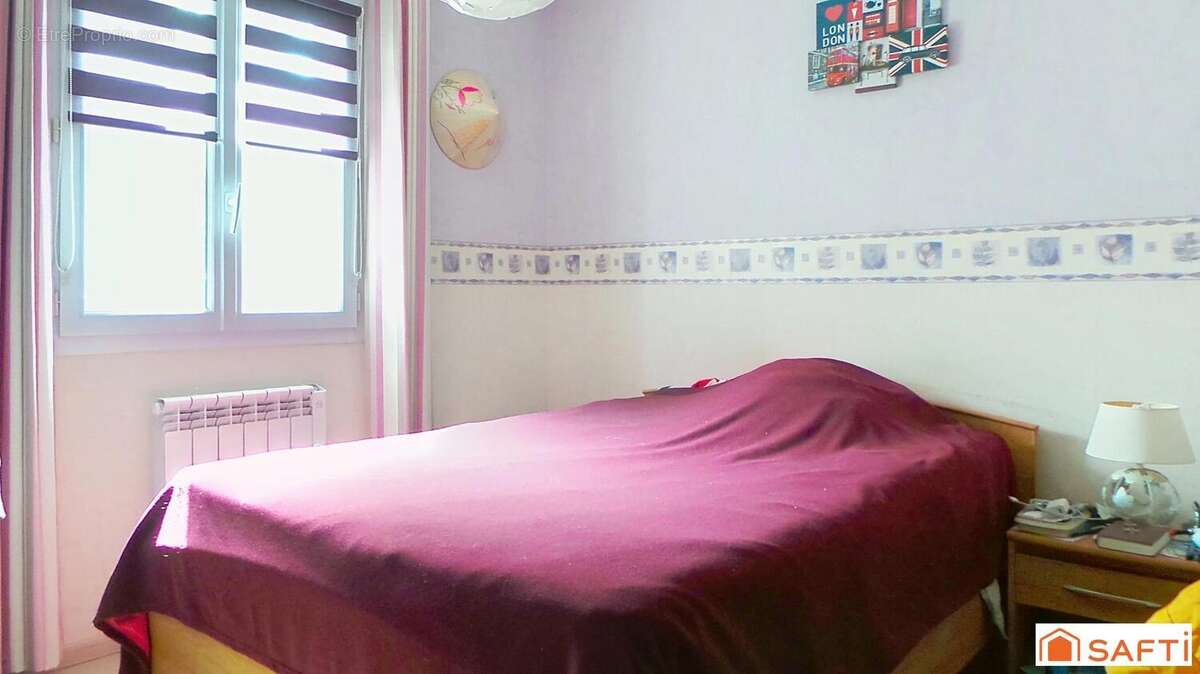 Maison 118 m² à Beaumont-La-Ronce  - photo 5