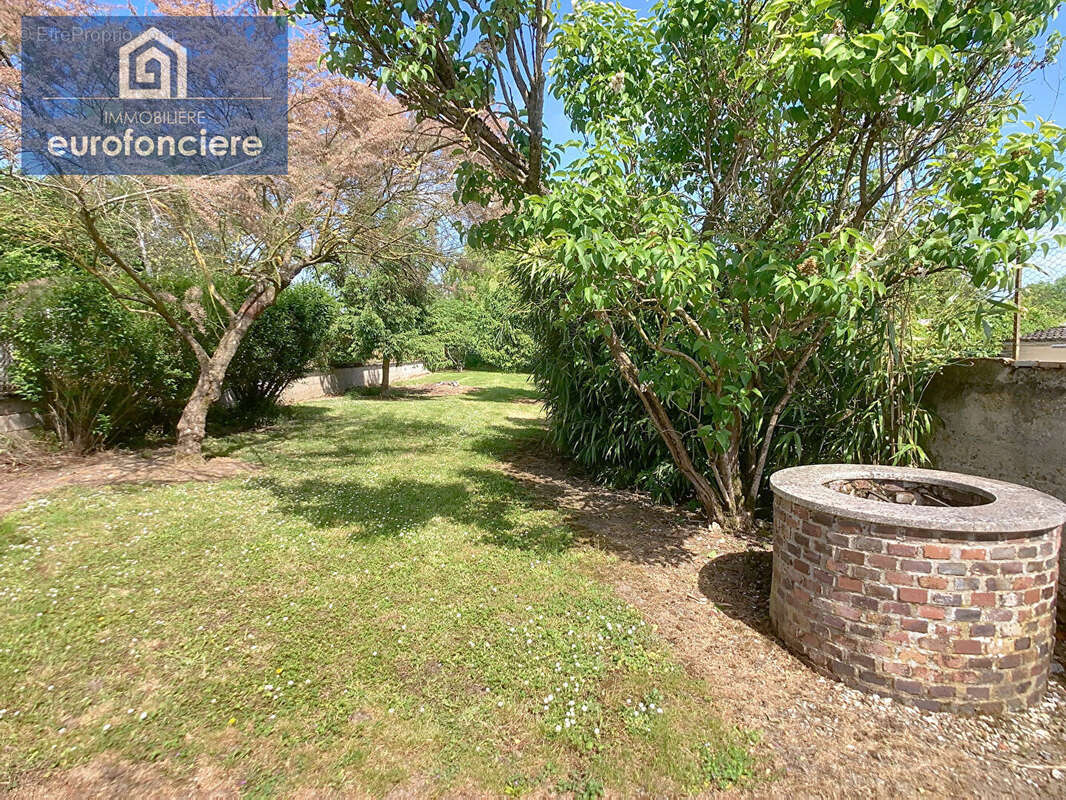 Maison à SAINT-BENOIST-SUR-VANNE