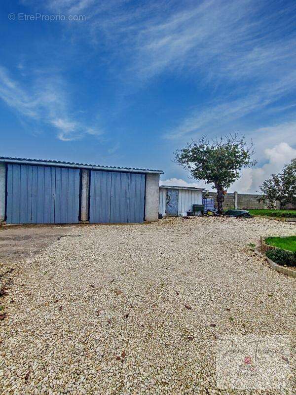 Maison à AULNAY-LA-RIVIERE